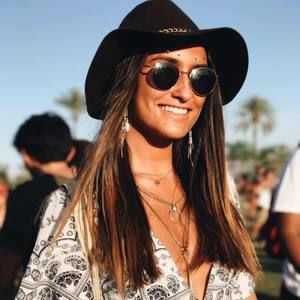 Meet your Posher, Sara